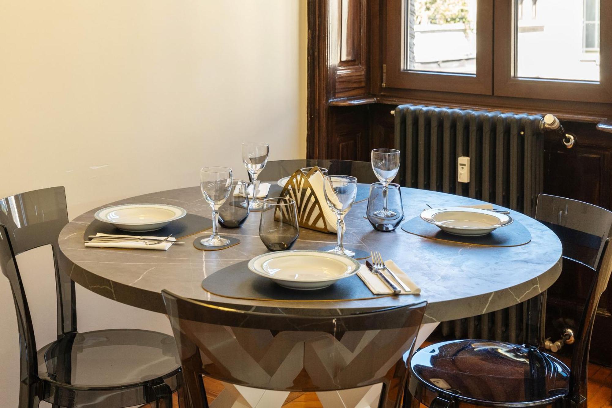Casa Bella 16 - 8 Min To Metro, 15 Min To Lin Airport, University Area Milan Exterior photo