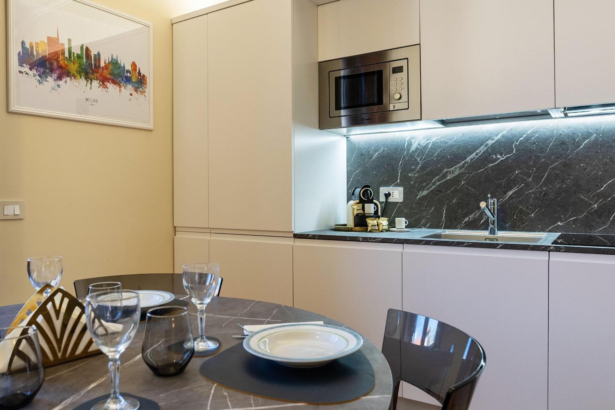 Casa Bella 16 - 8 Min To Metro, 15 Min To Lin Airport, University Area Milan Exterior photo