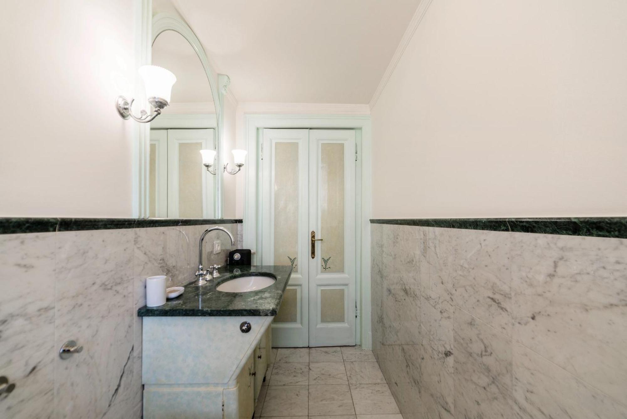 Casa Bella 16 - 8 Min To Metro, 15 Min To Lin Airport, University Area Milan Exterior photo